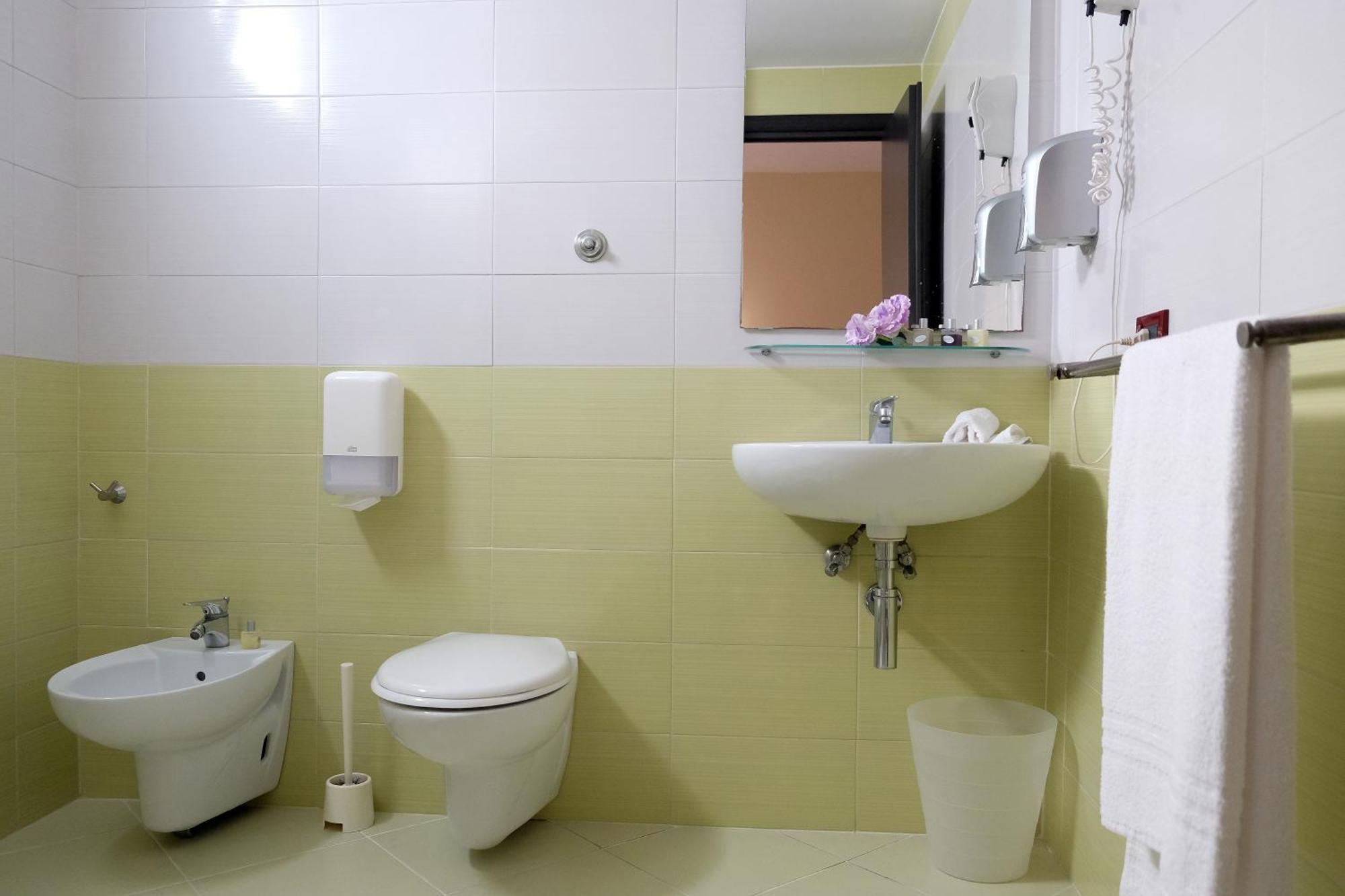 Hotel Canasta Римини Экстерьер фото